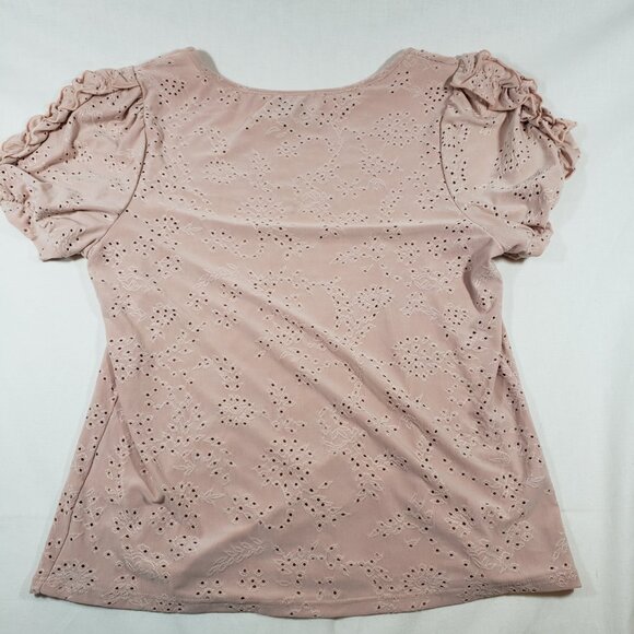Who Wear What When Where Women's Eyelet Top Tan Size M Short Sleeve - Picture 2 of 7